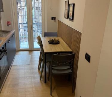 Quartiere XI Portuense Apartment | Masonber trastevere centro Wi-Fi free balcone metro