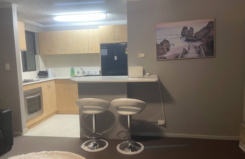 Bunbury Apartment | Masood Family Getaway | Steps from City Centre and many attractions