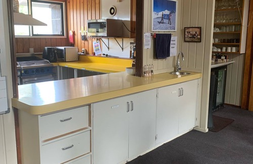 Ohakune Cabin | Massive ski lodge - sleeps up to 40 people