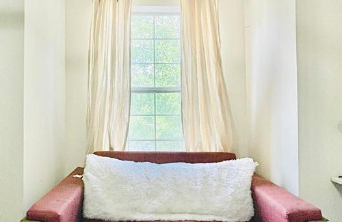 Loring Heights House | Master Bedroom, Great Location in Atlanta!