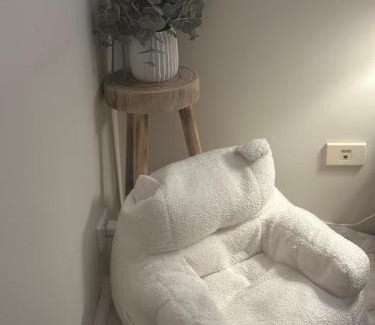 Bentley House | Master room with private bathroom