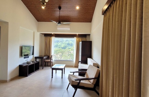 Atvan Hotel | Mastiff Grand La Villae Resort