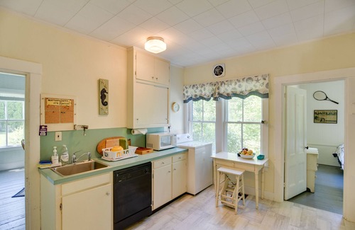 Mattapoisett Center House | Mattapoisett Home on 7 Acres w/Private Beach!