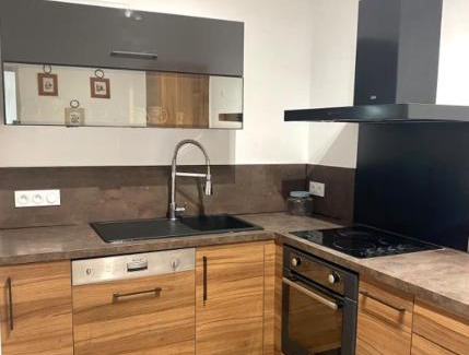 Mauguio Apartment | Mauguio Arty Cosy Wifi Netflix AC