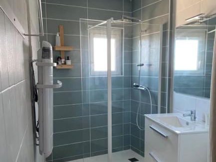 Mauguio Apartment | Mauguio Arty Cosy Wifi Netflix AC