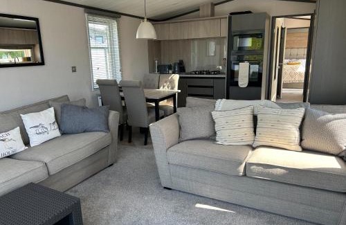Saint Columb Major Resort | Mawgan Pads Lazy Days Lodge