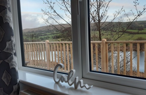 Fence Cabin | *MAY/JUNE discounts available in Luxury 3 bedroom, pet-friendly lodge.*