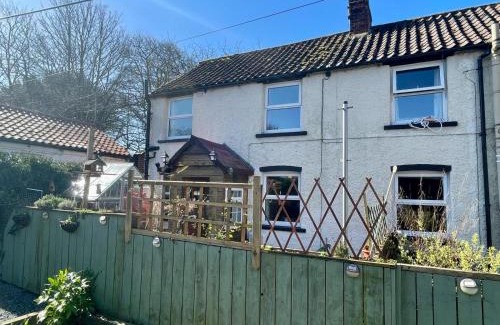 Seaton House | May Rose Cottage