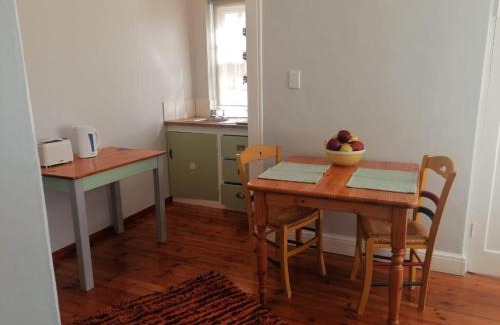 Uniondale House | Mayors Rest on 44