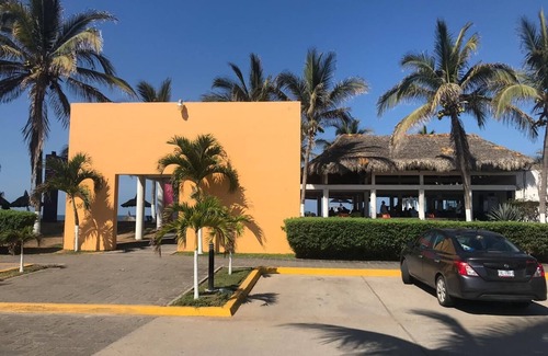 Cerritos House | Mazatlan Beachfront Home with Swimming Pool - Cerritos Resort