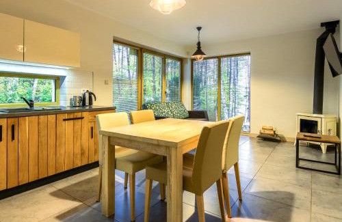 Gledy Apartment | Mazursko - komfortowe apartamenty nad jeziorem, sauna, kominki na parterze