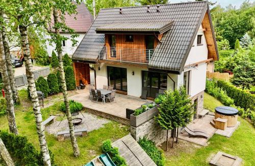 Gledy Villa | Mazursko - komfortowe domy 8 osobowe nad jeziorem, balia lub sauna