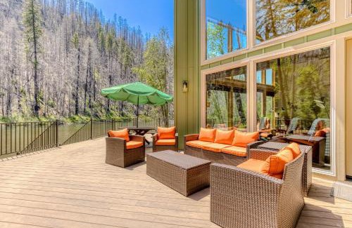 Vida House | McKenzie River Retreat