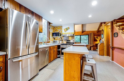 Franconia House | MCM hideaway with entertainer's deck, dog-friendly yard, Ping-Pong & WFH desks
