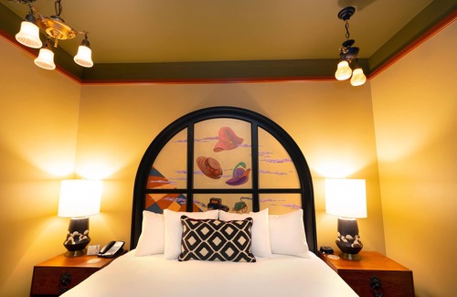 New Tacoma Hotel | McMenamins Elk Temple