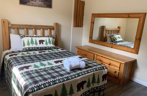 Ohiopyle Hotel | Meadow | 2BR,1BA, Cabinesque Hotel in Ohiopyle