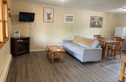 Ohiopyle Hotel | Meadow | 2BR,1BA, Cabinesque Hotel in Ohiopyle