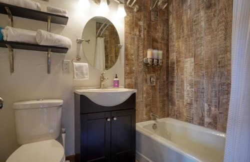 Hot Springs House | Meadow Cabin at Highland Meadows