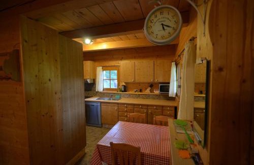 Zelechovice nad Drevnici House | Meadow Ranch Holiday Home