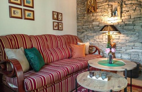 Donje Polje House | Meadow's Edge - Charming Rustic Escape