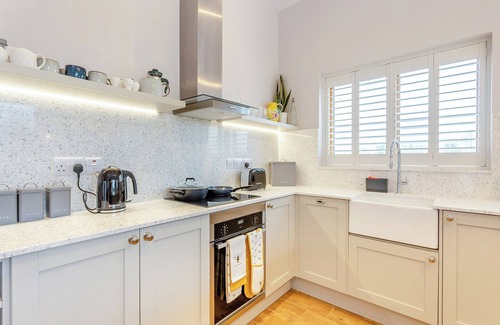 Twywell Cottage | Meadow View - UK47974