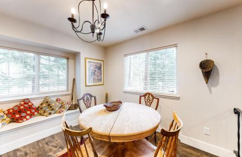 Pioneer Trail House | Meadows Crossings