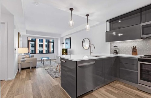Shawmut Apartment | Medical Centers Nearby | 1BR | Desk & WiFi | Downtown Boston
