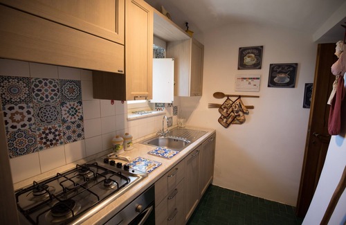 Sermoneta Villa | Medieval villa with swimming pool and gazebo in the historic walls - near Rome Naples
