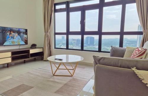 Medini Apartment | Medini Family suites for 3 pax - Next to Legoland