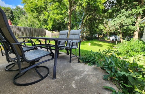 Rochester House | Meet Bev, a charming 2-bedroom, pet-friendly home in Rochester