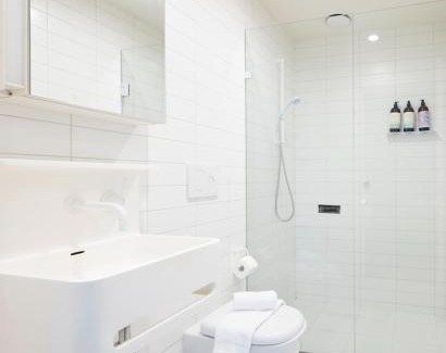 Melbourne Central Business District Apartment | Mega Style Apartments Vision