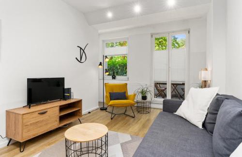Bahnhofsvorstadt Apartment | MEL&BENS City Apartment Terrasse Wallanlagen
