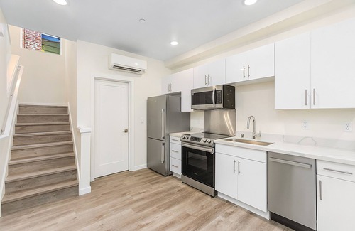 Capitol Hill Apartment | Meleys Crimson Keep Driftmarks Suite