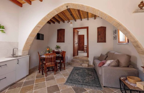 Mesana Cottage | Melissothea Stone Suites Katoi - ground floor