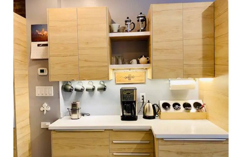 Lancaster Apartment | Mellow Yellow in Lanc City