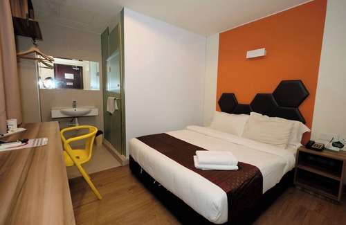 Taman Charming Hotel | Memoire Hornbill Hotel Kuching Sarawak