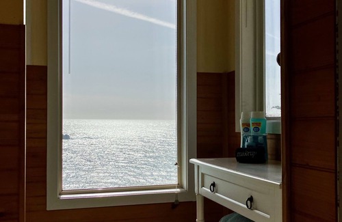 Albion Cottage | Mendocino Coast Cliffside Cottage - Sea Cloud