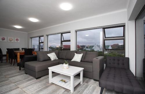 Boggoms Bay House | Meraki - Greek style beach house in Boggoms Bay