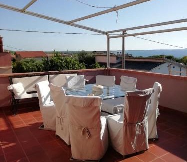 Torre del Pozzo House | Meravigliosa vista mare da Rita - IUN R7740