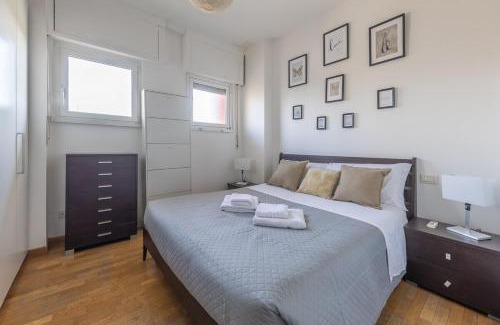Barona Apartment | Meravigliosa Suite Vista su CityLife-Famagosta M2,WiFi