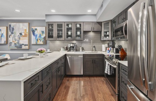 Countryside House | Metropolis: Charming Townhome 40 Min from DC