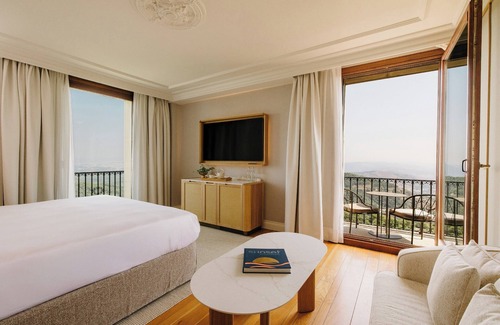 Sarria-Sant Gervasi Hotel | METT Barcelona GL – A Leading Hotel of the World