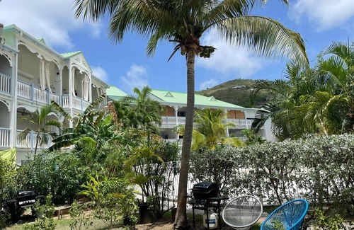 Anse Marcel Apartment | Appart Zoe,Garden and swimming pool 1mn to Anse Marcel Beach