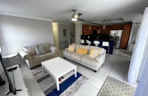 Miami Lakes House | Miami Paradise: 4BR Home with Private Pool