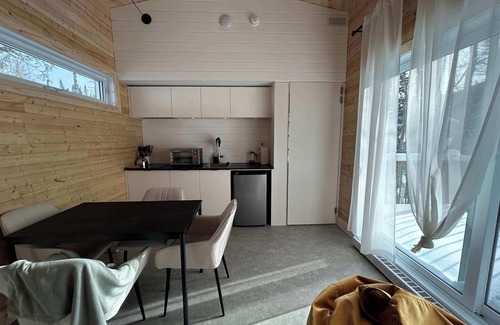 Notre-Dame-Auxiliatrice-de-Buckland Ski Chalet | Micro-Cabine int the Mountains - Solstice 3