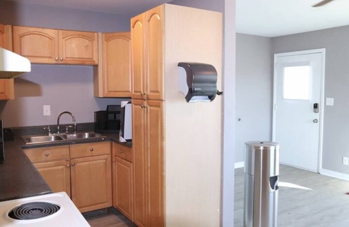 Nashville House | Micro Motel 2 Bed! Su