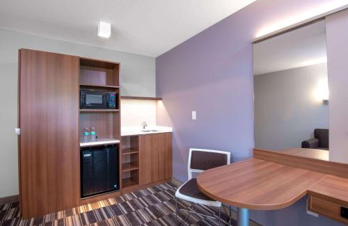 Ridley Park Hotel | Microtel Inn & Suites by Wyndham Philadelphia Airport Ridley Park