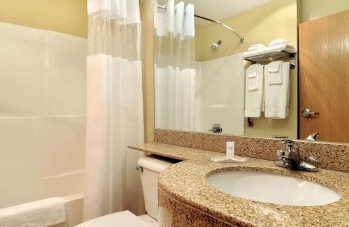 Normal Hotel | Microtel Inn & Suites by Wyndham Huntsville