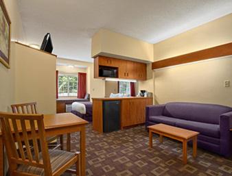 Paw Creek Hotel | Microtel Inn & Suites by Wyndham Charlotte/Northlake