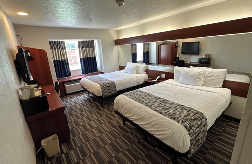 Miami Hotel | Microtel Inn & Suites by Wyndham Miami
